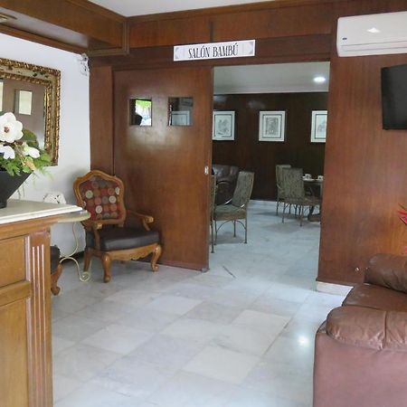 Hotel Huizache Σαλτίγιο Εξωτερικό φωτογραφία