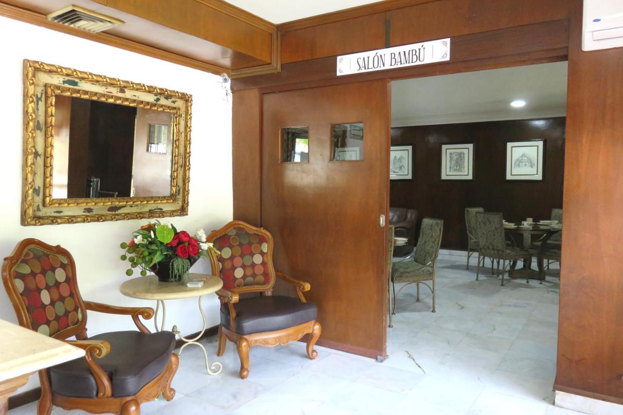 Hotel Huizache Σαλτίγιο Εξωτερικό φωτογραφία