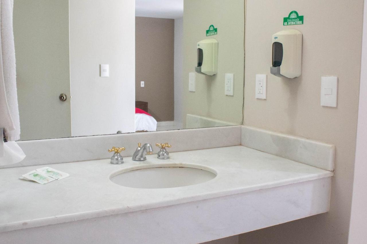 Hotel Huizache Σαλτίγιο Εξωτερικό φωτογραφία