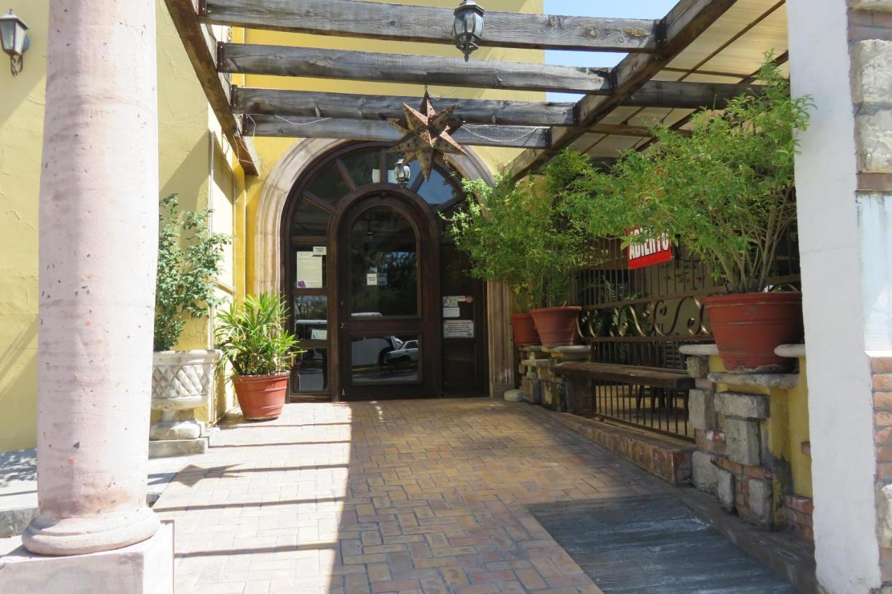 Hotel Huizache Σαλτίγιο Εξωτερικό φωτογραφία